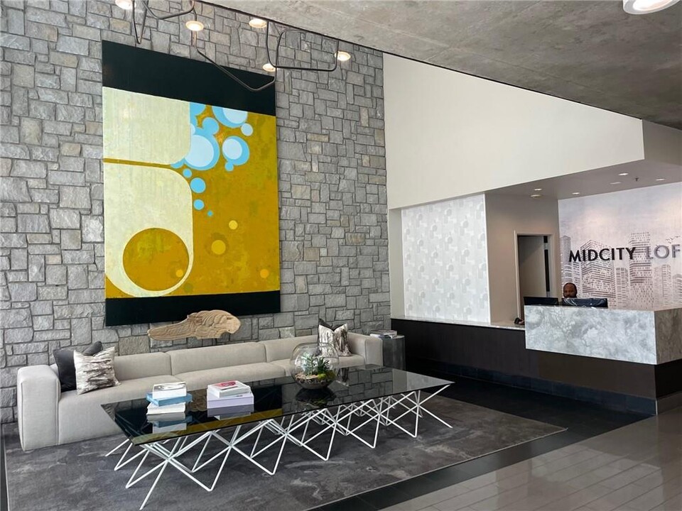845 Spring St NW in Atlanta, GA - Building Photo