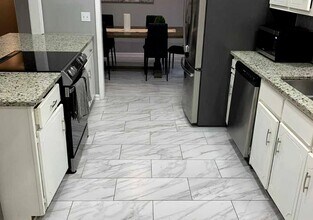 8672 Prather Dr in Jonesboro, GA - Building Photo - Building Photo