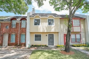 1255 Witte Rd in Houston, TX - Building Photo