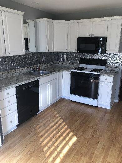 41 Picket Pl in Freehold, NJ - Building Photo - Building Photo