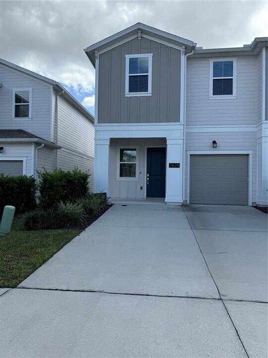 7628 Danube Dr in Kissimmee, FL - Building Photo