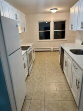 10 Chaucer Ct in Middletown, NY - Building Photo - Building Photo