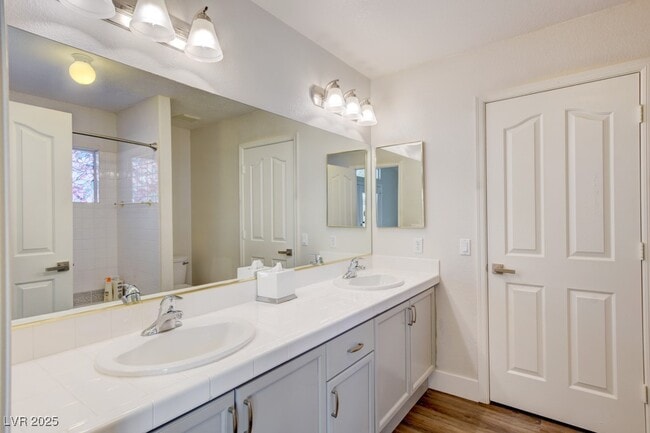 property at 9204 Sapphire Point Ave