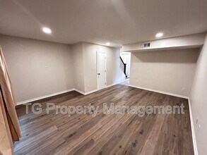 111 E 1st St in Jacksonville, FL - Building Photo - Building Photo