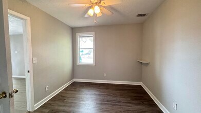 500 Willow Ave in Sulphur, LA - Building Photo - Building Photo