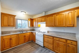 Park Verdugo Apartments in Burbank, CA - Foto de edificio - Building Photo