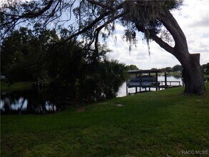 9438 E Gospel Island Rd in Inverness, FL - Building Photo - Building Photo