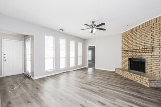 1516 Warwick Dr in Lancaster, TX - Building Photo - Building Photo