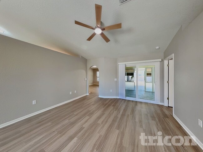 3798 Fontainebleau St in North Port, FL - Building Photo - Building Photo