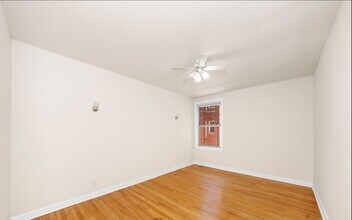 555 W Aldine Ave, Unit 552-N3 in Chicago, IL - Building Photo - Building Photo