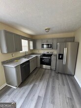 253 Whistle Way in Locust Grove, GA - Building Photo - Building Photo