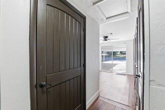 62 S Tyler St in Beverly Hills, FL - Foto de edificio - Building Photo