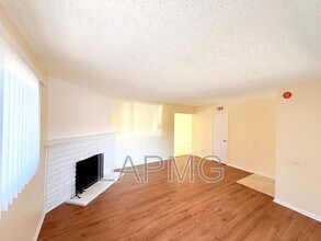 24006 Archwood St in Los Angeles, CA - Building Photo - Building Photo