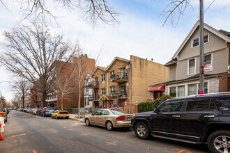 236 Hawthorne St in Brooklyn, NY - Building Photo - Building Photo