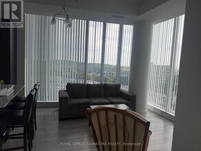 9618 Yonge St in Richmond Hill, ON - Building Photo - Building Photo