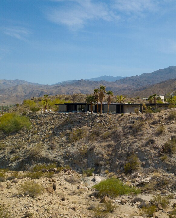 71270 Oasis Trail in Palm Desert, CA - Building Photo