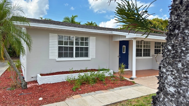 property at 1924 Coronado Rd
