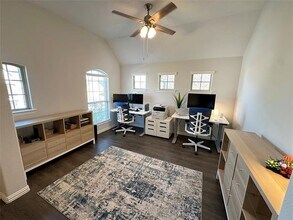 465 Windy Knoll Rd in Burleson, TX - Building Photo - Building Photo