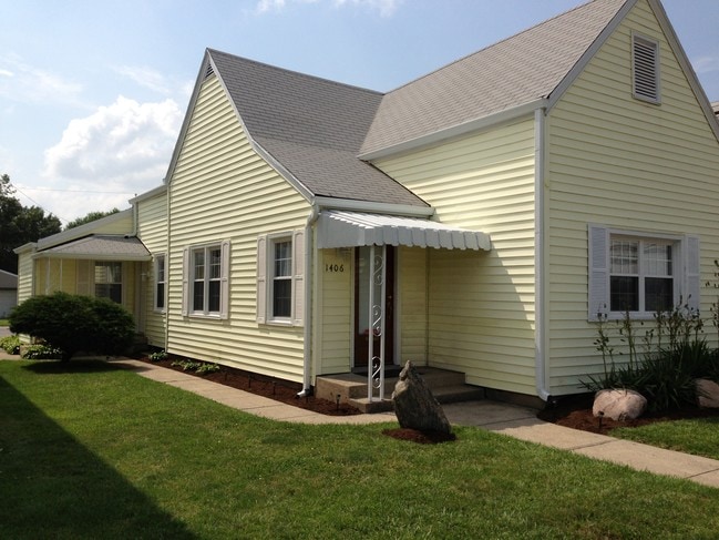 1406 Shelby St in Indianapolis, IN - Building Photo - Building Photo