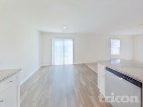 4008 Reinfield Dr in Inman, SC - Foto de edificio - Building Photo