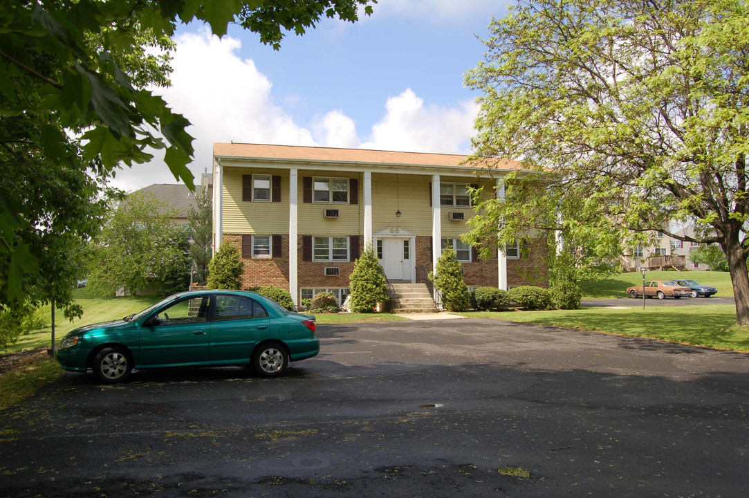 230 Green St in Souderton, PA - Building Photo