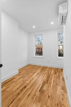 1208 St Marks Ave in Brooklyn, NY - Foto de edificio - Building Photo