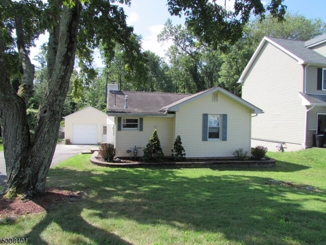 property at 17 Glenwood Ave