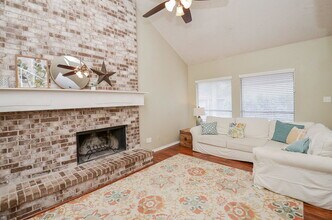 2113 Echo Ridge in Sugar Land, TX - Building Photo - Building Photo