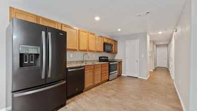 307 Ewalt Ave in Springdale, AR - Building Photo - Building Photo