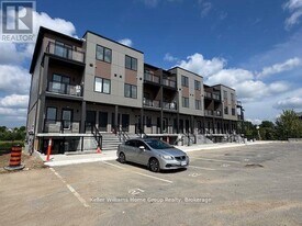 940 St David St N in Centre Wellington, ON - Building Photo