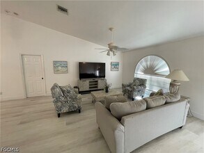 12196 Matlacha Blvd in Cape Coral, FL - Building Photo - Building Photo