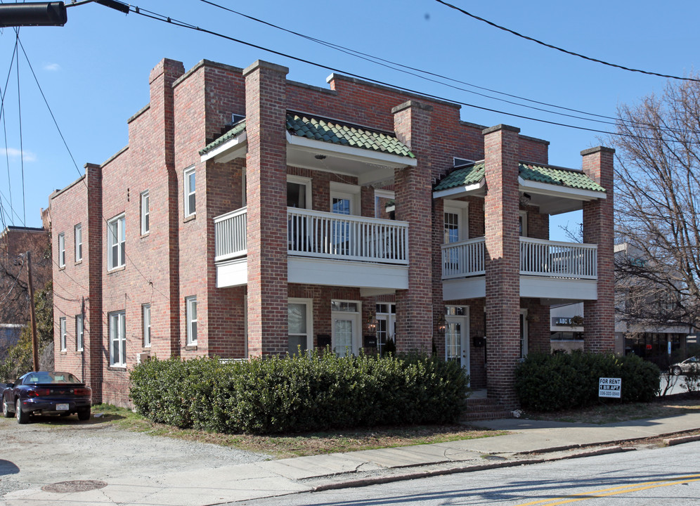 109 Cedar St in Greensboro, NC - Foto de edificio