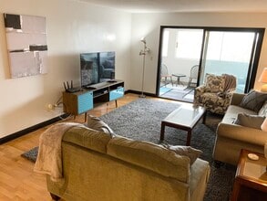2100 Valkyrie Dr NW, Unit 405 in Rochester, MN - Building Photo - Building Photo