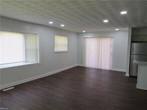 3553 Seay Ave, Unit A in Norfolk, VA - Building Photo - Building Photo