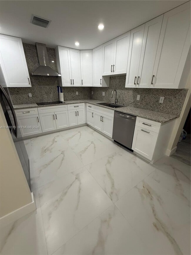 951 NE 50th Ct in Pompano Beach, FL - Building Photo - Building Photo