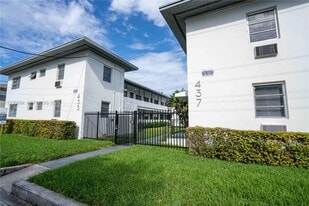 437 NE 82nd St in Miami, FL - Building Photo