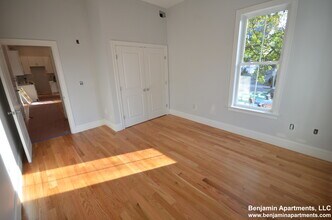 21 Murdock St, Unit 5 in Boston, MA - Building Photo - Building Photo