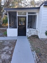1920 E 151st Ave, Unit D2 in Lutz, FL - Building Photo - Building Photo