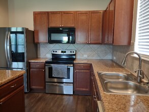 11525 Murron Dr in Austin, TX - Building Photo - Building Photo