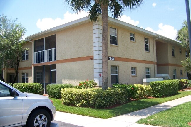 property at 1564 SE Royal Green Cir