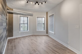 7645 N Sheridan Rd in Chicago, IL - Building Photo - Building Photo