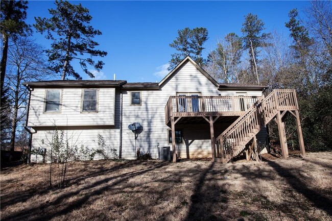 2250 Sims Dr NE in Marietta, GA - Building Photo - Building Photo