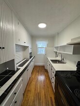 70 Edwards St, Unit Unit 3 in Fitchburg, MA - Foto de edificio - Building Photo