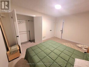 30 Sumner Heights Dr in Toronto, ON - Building Photo - Building Photo