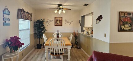 6326 7th Ave W in Bradenton, FL - Building Photo - Building Photo