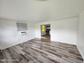 72 Bossieux Blvd in Melbourne, FL - Building Photo - Building Photo