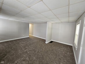 2715 S Moreland Ave in Indianapolis, IN - Building Photo - Building Photo