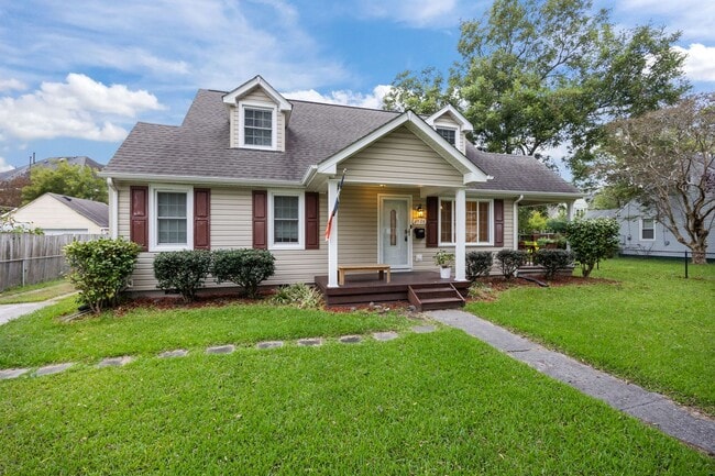 property at 3505 Elmore Pl