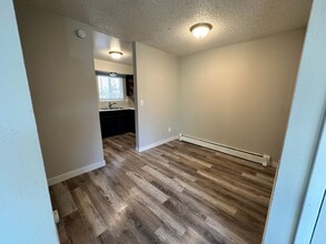 340 Gahart Dr in Colorado Springs, CO - Building Photo - Building Photo