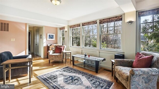 136 N Irving St in Arlington, VA - Building Photo - Building Photo